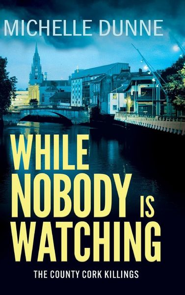 Produktbild: While Nobody is Watching
