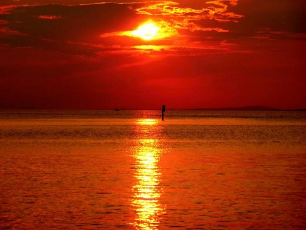 Produktbild: CALVENDO Puzzle Bodensee bei Sonnenuntergang | 1000 Teile Lege-Gr&ouml;&szlig;e 64x48cm Foto-Puzzle f&uuml;r gl&uuml;ckliche Stunden