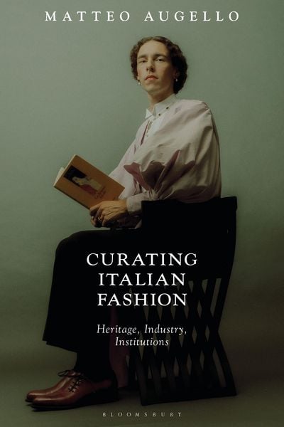 Produktbild: Curating Italian Fashion