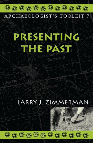 Produktbild: Presenting the Past