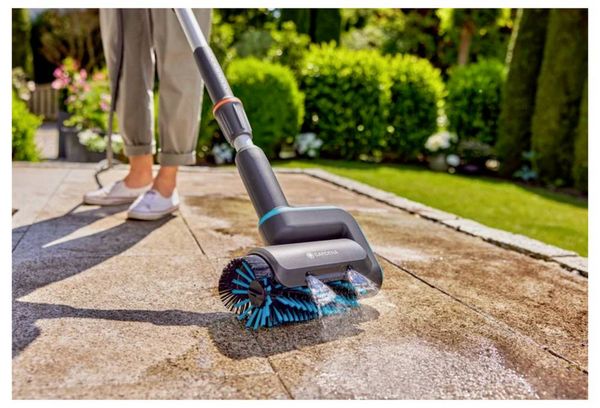 Produktbild: GARDENA 14842-55 AquaBrush Universal 04/18V POWER FOR ALL Solo Akku-Multi-Reiniger 18V