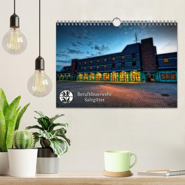 Produktbild: Berufsfeuerwehr Salzgitter (Wandkalender 2026 DIN A4 quer), CALVENDO Monatskalender