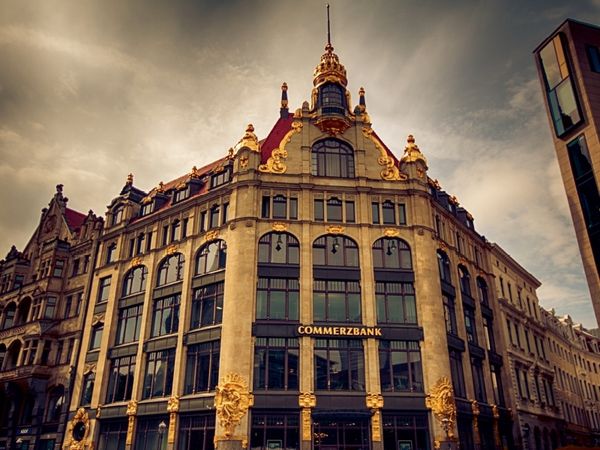 Produktbild: CALVENDO Puzzle Commerzbank-Fassade 1000 Teile Puzzle quer | 1000 Teile Lege-Gr&ouml;&szlig;e 64 &times; 48 cm Foto-Puzzle f&uuml;r gl&uuml;ckliche Stunden