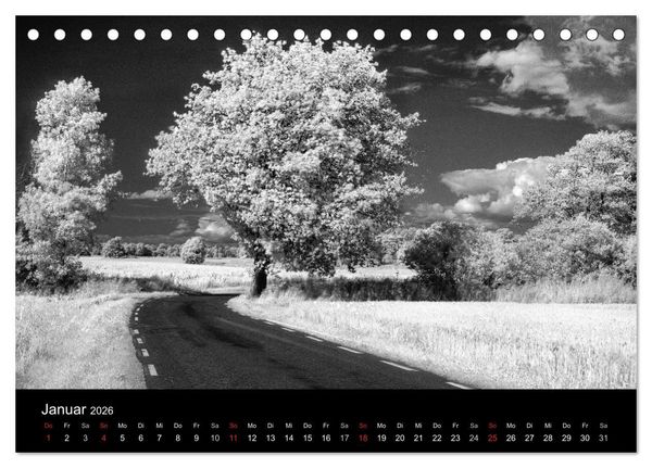 Produktbild: Objekte in schwarz weiss (Tischkalender 2026 DIN A5 quer), CALVENDO Monatskalender