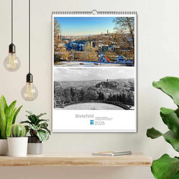 Produktbild: Bielefelder Fotomotive heute und damals mit historischen Ereignissen (Wandkalender 2026 DIN A2 hoch), CALVENDO Monatskalender