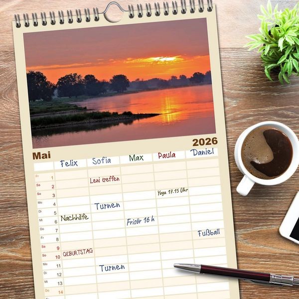 Produktbild: Familienplaner 2026 - Morgenstimmungen 2026 mit 5 Spalten (Wandkalender, 21 x 45 cm) CALVENDO