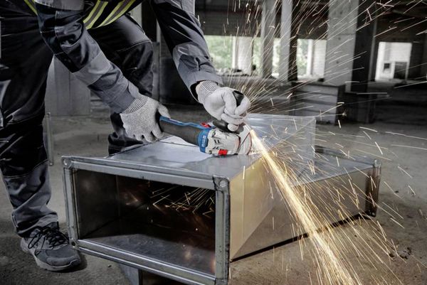 Produktbild: Bosch Professional GWS 18V-8 06019N9001 Akku-Winkelschleifer 125mm 18V