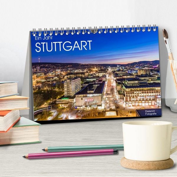 Produktbild: Ein Jahr STUTTGART (Tischkalender 2026 DIN A5 quer), CALVENDO Monatskalender