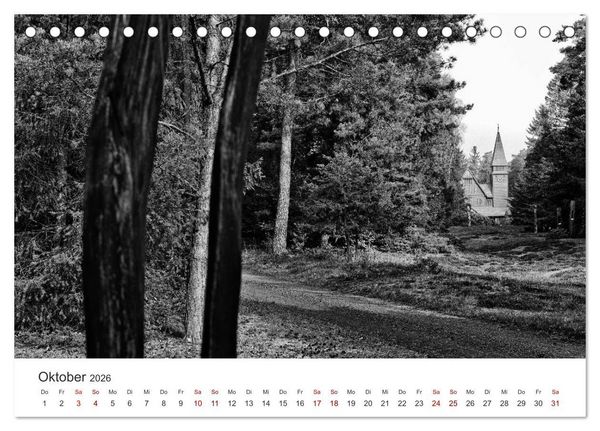 Produktbild: Wachgek&uuml;sst - Vom Zauber der Vergangenheit - S&uuml;dwestkirchhof Stahnsdorf (Tischkalender 2026 DIN A5 quer), CALVENDO Monatskalender