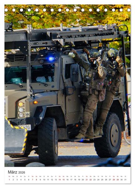 Produktbild: Tag der Polizei (Tischkalender 2026 DIN A5 hoch), CALVENDO Monatskalender