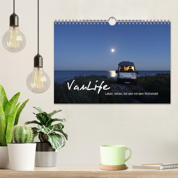 Produktbild: Vanlife - Leben, fahren, frei sein mit dem Wohnmobil (Wandkalender 2026 DIN A4 quer), CALVENDO Monatskalender