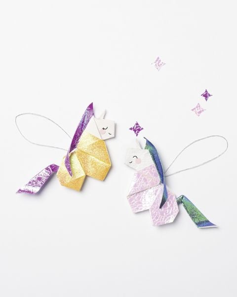 Produktbild: Folia Irisierendes Papier 75g/m&sup2;, 14x14cm, 50 Blatt, 2 Pr&auml;gungen farbig sortiert