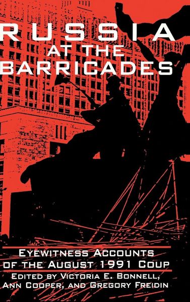 Produktbild: Russia at the Barricades