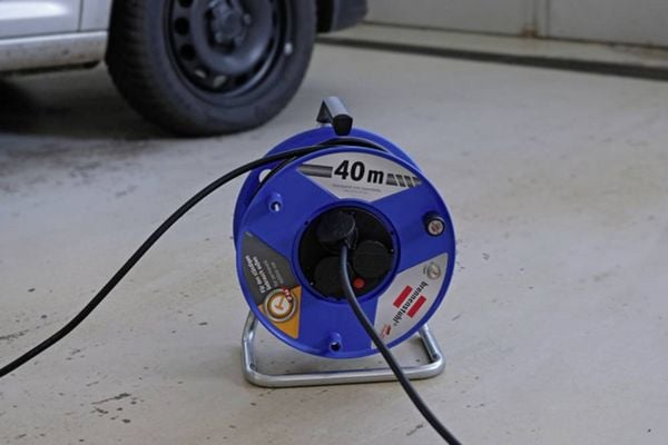 Produktbild: Brennenstuhl 9123020540 Kabeltrommel 40m Schwarz Schutzkontakt-Stecker