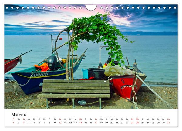 Produktbild: Farbenfrohe Boote in kristallklarem Wasser (Wandkalender 2026 DIN A4 quer), CALVENDO Monatskalender