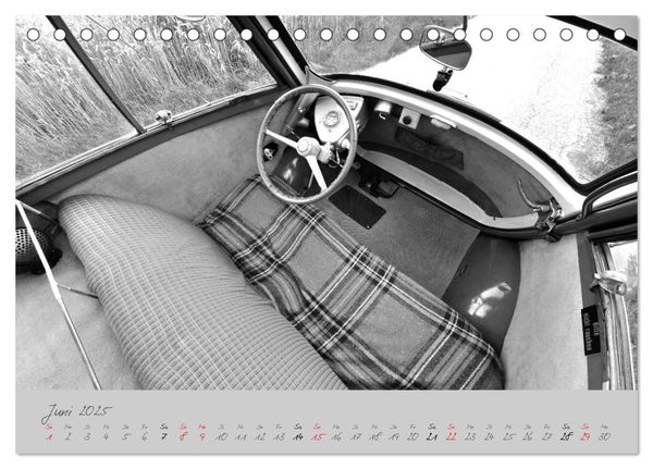 Produktbild: BMW Isetta 300 in schwarzwei&szlig; (Tischkalender 2025 DIN A5 quer), CALVENDO Monatskalender