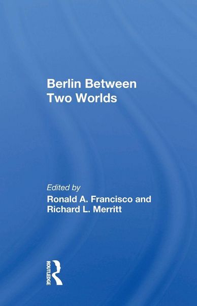 Produktbild: Berlin Between Two Worlds