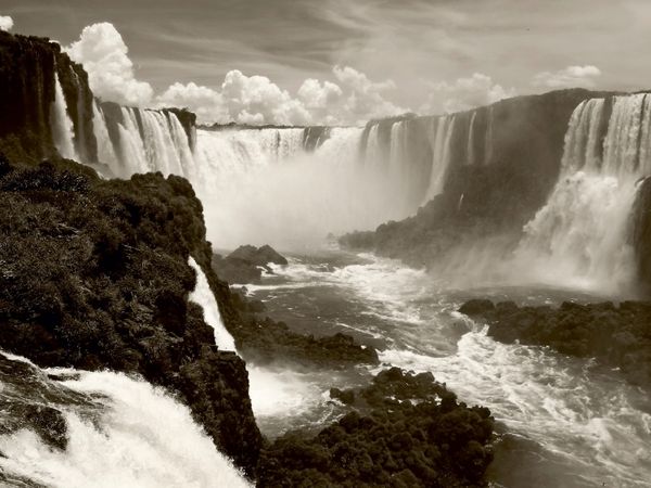 Produktbild: CALVENDO Puzzle Ein Motiv aus dem Kalender Naturerbe Iguaz&uacute; | 1000 Teile Lege-Gr&ouml;&szlig;e 64x48cm Foto-Puzzle f&uuml;r gl&uuml;ckliche Stunden