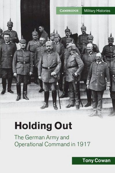 Produktbild: Holding Out