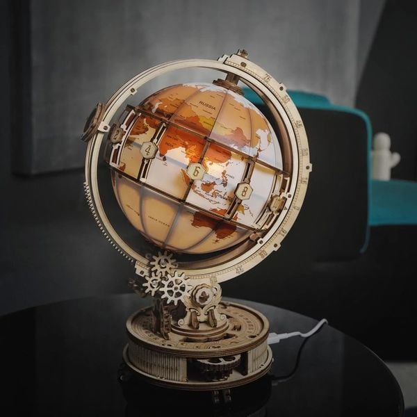 Book Nook DIY Bücherecke Luminous Globe
