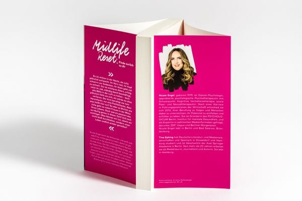 Produktbild: Woman Out of Service