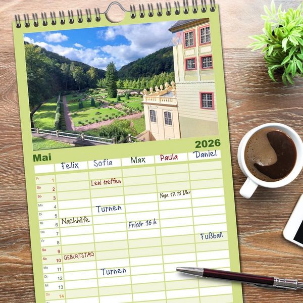 Produktbild: Familienplaner 2026 - Moritzburg, Weesenstein, Muskau - Drei sch&ouml;ne s&auml;chsische Schl&ouml;sser mit 5 Spalten (Wandkalender, 21 x 45 cm) CALVENDO