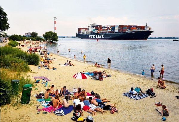 Produktbild: HAMBURG 2027. 3-Monats-Tischkalender