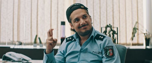 Produktbild: Faking Bullshit - Krimineller als die Polizei erlaubt