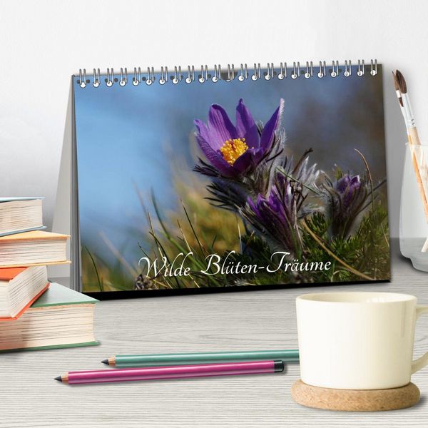 Produktbild: Wilde Bl&uuml;ten-Tr&auml;ume (Tischkalender 2026 DIN A5 quer), CALVENDO Monatskalender