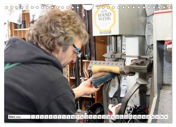 Produktbild: Das Handwerk der Schuhmacher (Wandkalender 2026 DIN A4 quer), CALVENDO Monatskalender