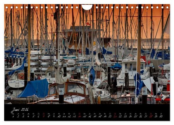Produktbild: Boote und Schiffe auf Elbe und Ostsee (Wandkalender 2026 DIN A4 quer), CALVENDO Monatskalender