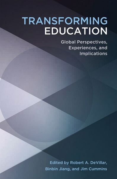 Produktbild: Transforming Education