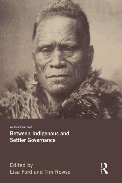 Produktbild: Between Indigenous and Settler Governance