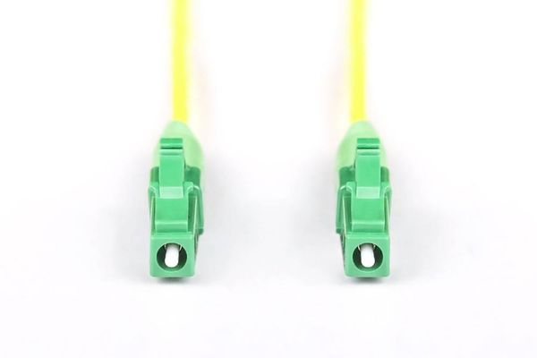 Produktbild: Digitus DK-2933-03-APC-SX Glasfaser LWL Anschlusskabel 3 m Gelb [1x LC/APC 8&deg;-Stecker, LC APC-Stecker - 1x LC APC-Stecker, LC/APC 8&deg;-Stecker] 9/125