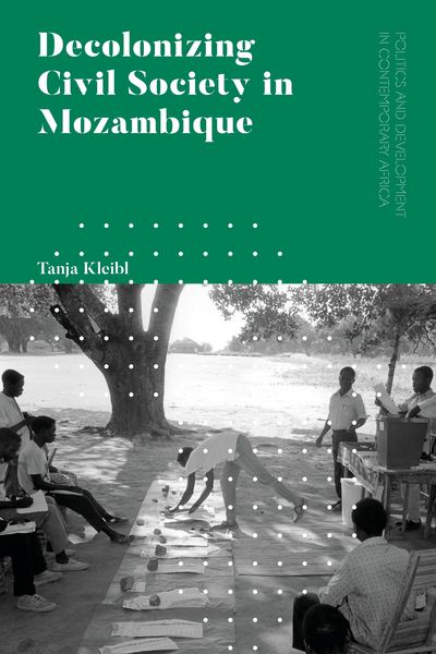 Produktbild: Decolonizing Civil Society in Mozambique