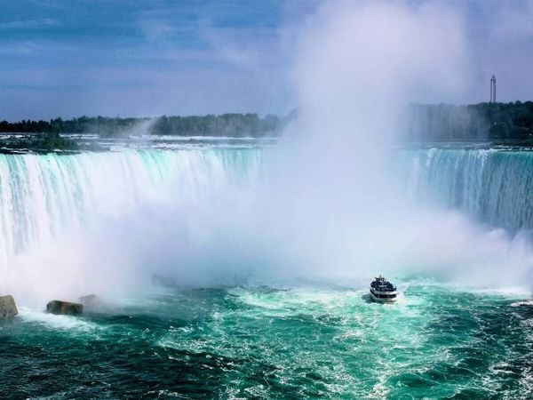 Produktbild: CALVENDO Puzzle Niagaraf&auml;lle - American Falls und Horseshoe Fall | 1000 Teile Lege-Gr&ouml;&szlig;e 64x48cm Foto-Puzzle f&uuml;r gl&uuml;ckliche Stunden