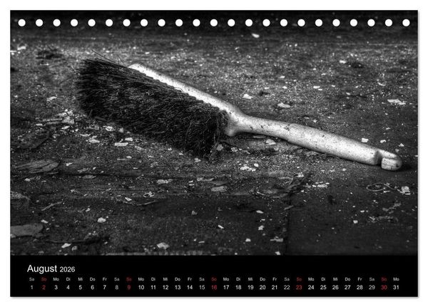 Produktbild: Objekte in schwarz weiss (Tischkalender 2026 DIN A5 quer), CALVENDO Monatskalender