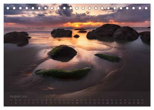 Produktbild: Land im Licht - Berge und K&uuml;sten in Oregon und Washington - von Jeremy Cram (Tischkalender 2026 DIN A5 quer), CALVENDO Monatskalender