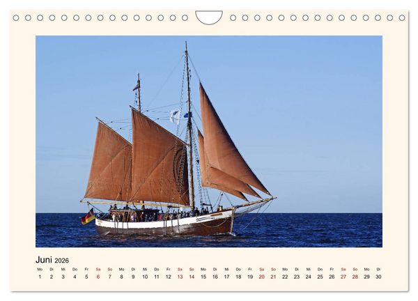 Produktbild: Unter vollen Segeln Traditionssegler auf der Ostsee (Wandkalender 2026 DIN A4 quer), CALVENDO Monatskalender