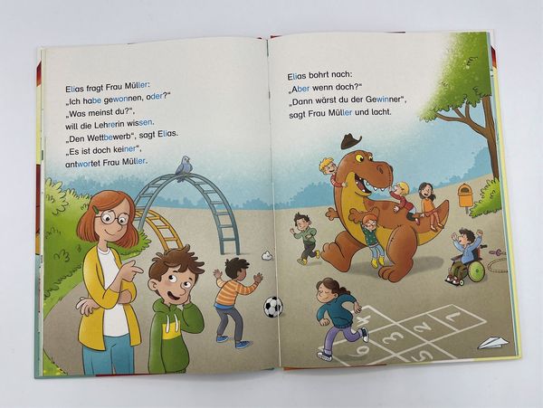 Produktbild: Ein Dino auf dem Schulhof