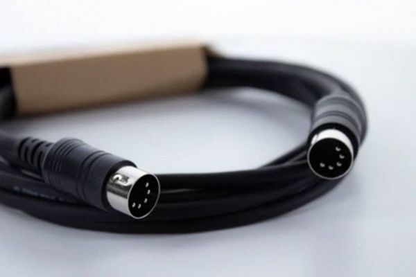 Produktbild: Cordial MIDI Verbindungskabel [1x MIDI-Male - 1x MIDI-Male] 1m Schwarz