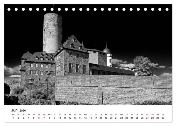 Produktbild: Burgen in schwarzwei&szlig; - Wie aus alten Zeiten (Tischkalender 2026 DIN A5 quer), CALVENDO Monatskalender