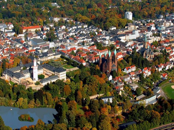 Produktbild: CALVENDO Puzzle Schlo&szlig; in Bad Homburg | 1000 Teile Lege-Gr&ouml;&szlig;e 64x48cm Foto-Puzzle f&uuml;r gl&uuml;ckliche Stunden