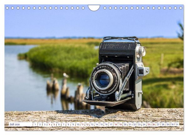 Produktbild: Alte Fotoapparate, Augenzeugen der Zeit (Wandkalender 2026 DIN A4 quer), CALVENDO Monatskalender