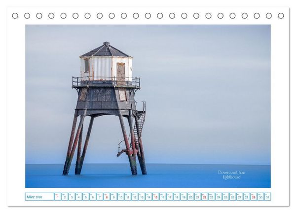 Produktbild: Leuchtt&uuml;rme entlang der britischen K&uuml;ste (Tischkalender 2026 DIN A5 quer), CALVENDO Monatskalender