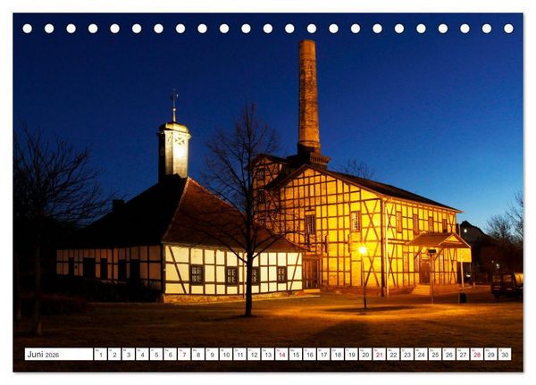 Produktbild: HALLE SAALE BEI NACHT (Tischkalender 2026 DIN A5 quer), CALVENDO Monatskalender
