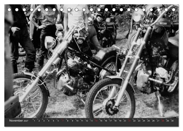 Produktbild: east Rider - Biker und Bikes aus der DDR (Tischkalender 2027 DIN A5 quer), CALVENDO Monatskalender