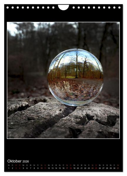 Produktbild: Momente aus Glas &ndash; Glaskugelfotografie (Wandkalender 2026 DIN A4 hoch), CALVENDO Monatskalender