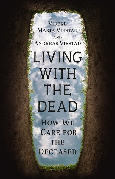Produktbild: Living with the Dead