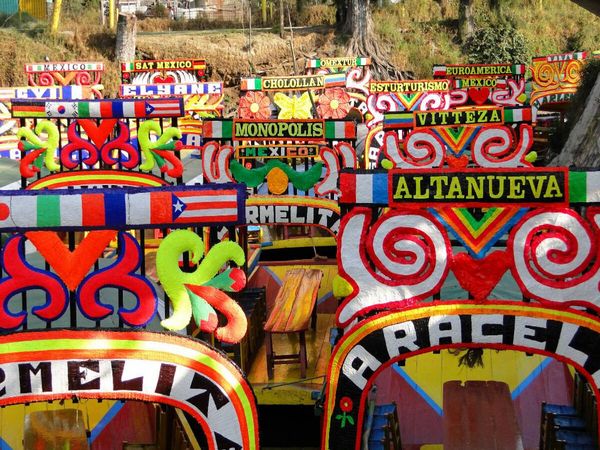 Produktbild: CALVENDO Puzzle Schwimmende G&auml;rten in Xochimilco | 1000 Teile Lege-Gr&ouml;&szlig;e 64x48cm Foto-Puzzle f&uuml;r gl&uuml;ckliche Stunden